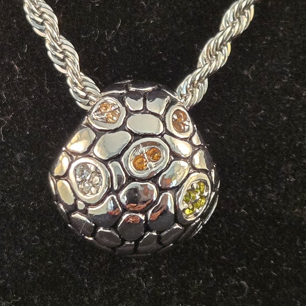 Elegant Silver Pendant Necklace with Gem Accents